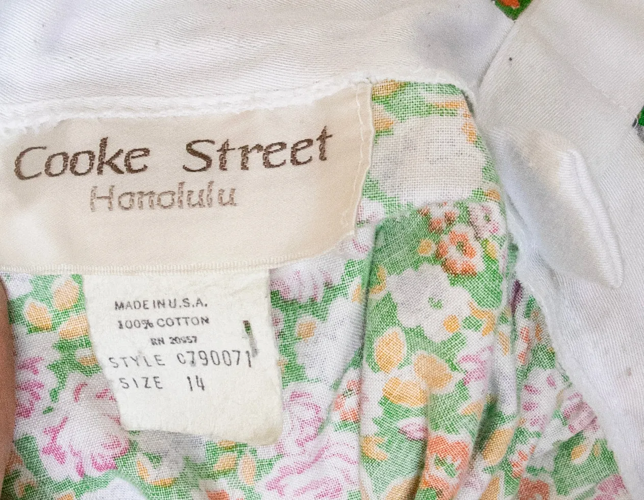 1970s Maxi Dress Sleeveless Cotton Hawaiian Floral M