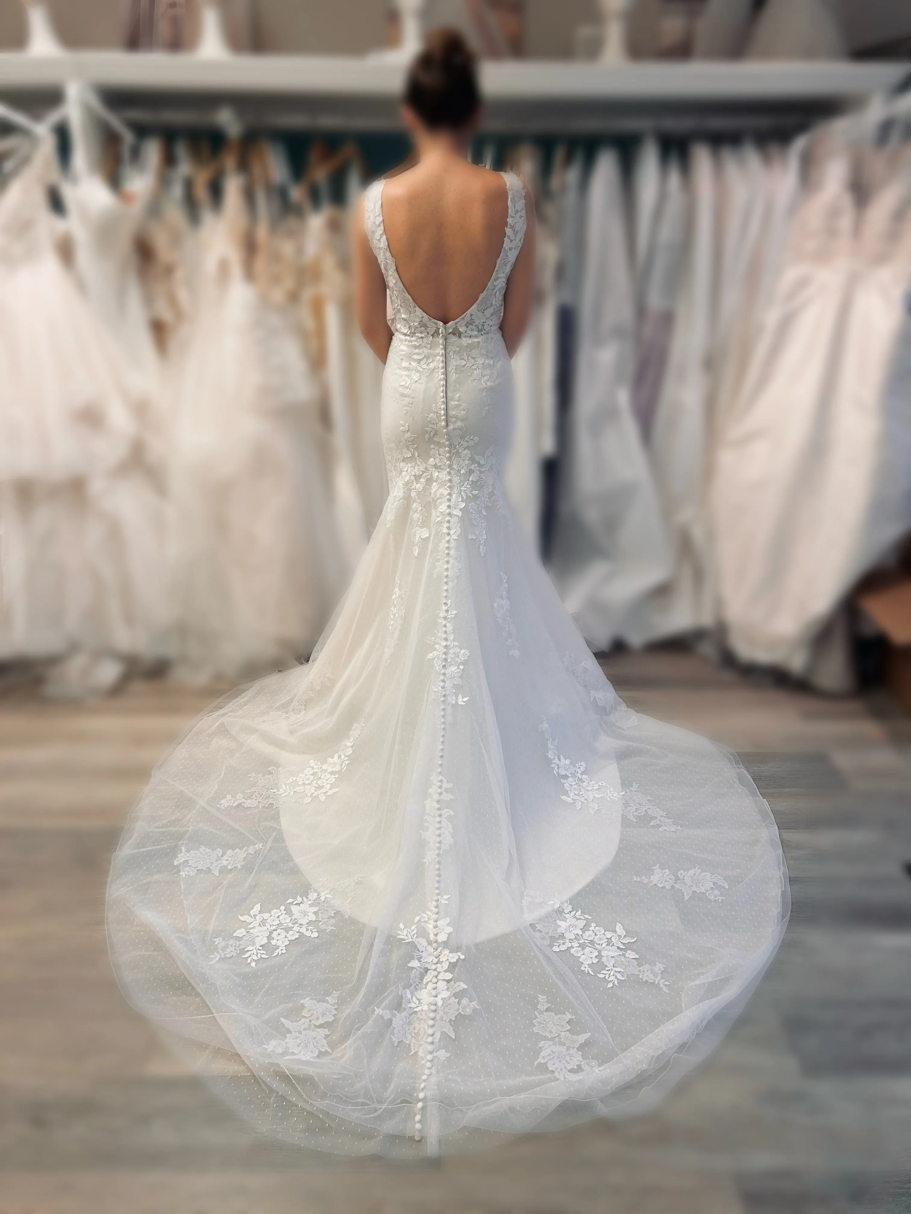 Justin Alexander Signature 99212 Wedding Dress Sample